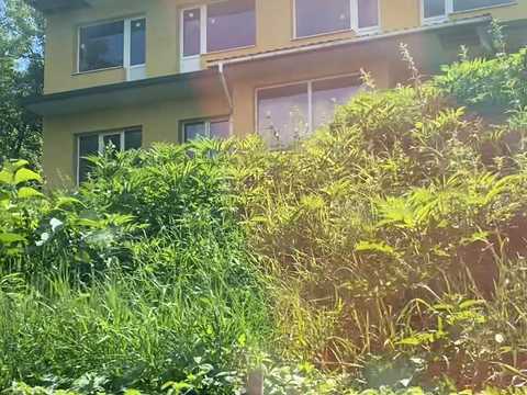 комерційна за адресою смт. Сатанів, вул. Монастирська, 1