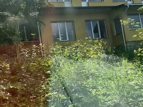 комерційна за адресою смт. Сатанів, вул. Монастирська, 1