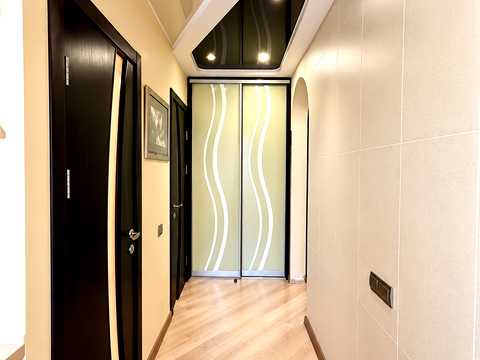 квартира за адресою Анни Ахматової вул., 25