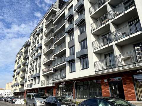 комерційна за адресою Щирецька вул., 30