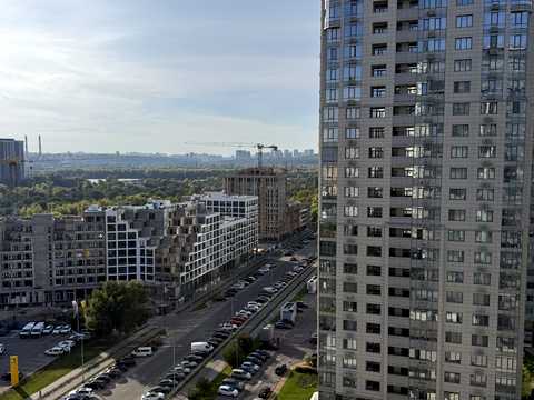 квартира за адресою Дніпровська набережна вул., 14