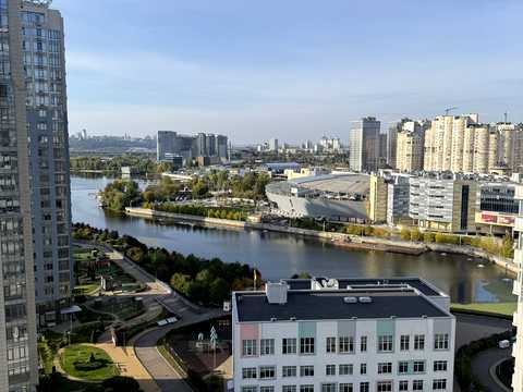 квартира за адресою Дніпровська набережна вул., 14