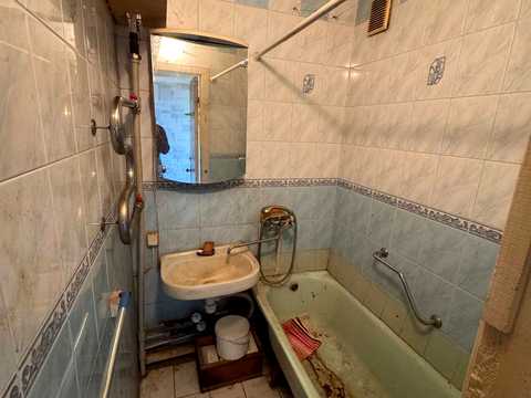 квартира за адресою Автозаводська вул., 41