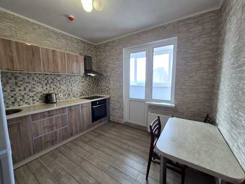 квартира за адресою Софії Русової вул., 3