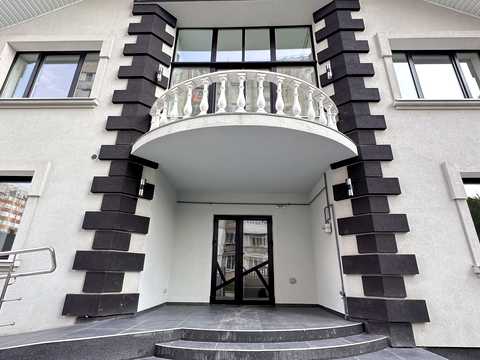 дом по адресу Подільська ул.
