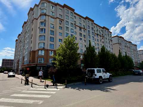 квартира за адресою Героїв Небесної Сотні просп., 38