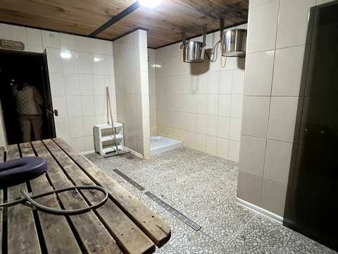 комерційна за адресою смт. Новий Яричів, Адама Міцкевича вул., 58