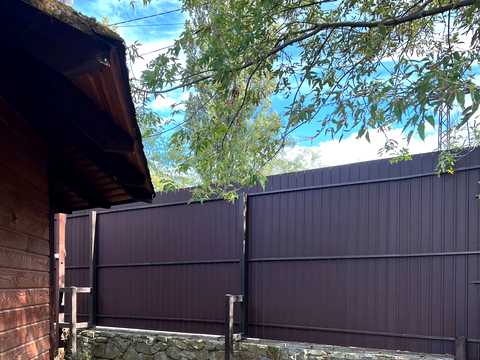 комерційна за адресою смт. Новий Яричів, Адама Міцкевича вул., 58
