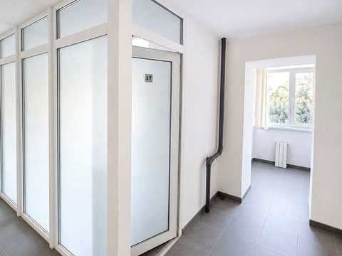 комерційна за адресою Борщагівська вул., 145
