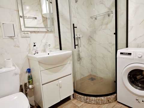квартира за адресою Космонавтів просп., 77