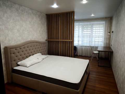 квартира за адресою Космонавтів просп., 77