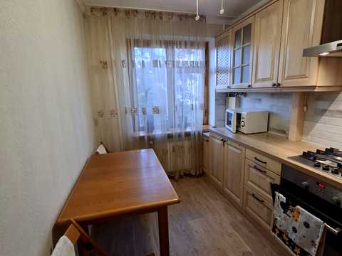 квартира за адресою Калинова вул., 64