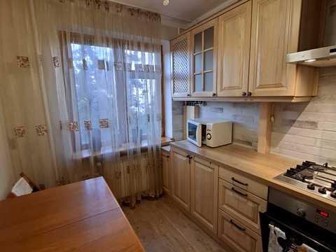 квартира за адресою Калинова вул., 64