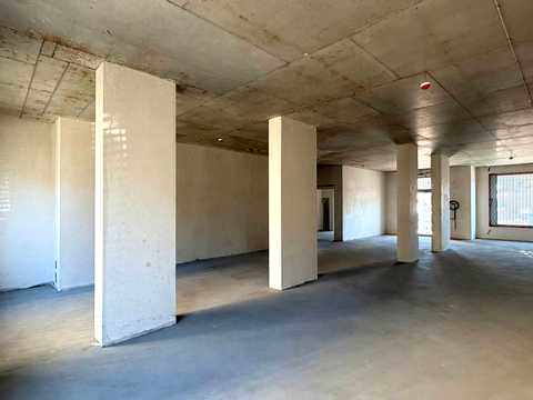 комерційна за адресою Карла Мікльоша вул., 19