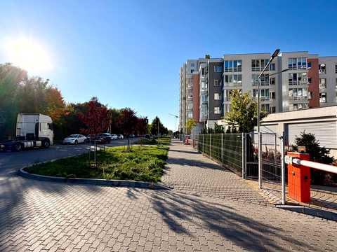 комерційна за адресою Карла Мікльоша вул., 19
