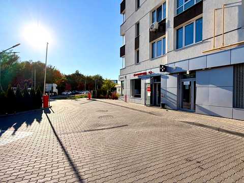 комерційна за адресою Карла Мікльоша вул., 19