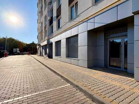 комерційна за адресою Карла Мікльоша вул., 19