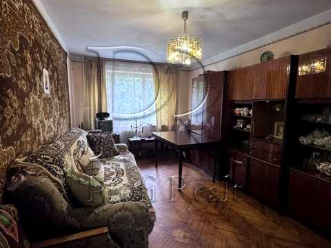 квартира за адресою Київ, Будівельників вул., 16