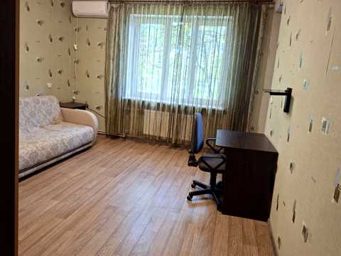 квартира за адресою Всеволода Нестайка вул. (Смольна), 9