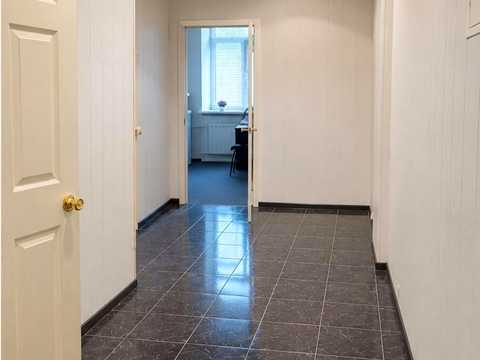 комерційна за адресою Київ, Лютеранська вул., 27-29