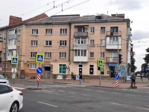 квартира за адресою Степана Бандери просп., 19