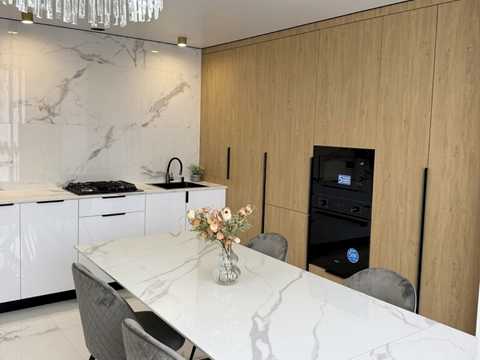 квартира за адресою Степана Бандери просп., 46