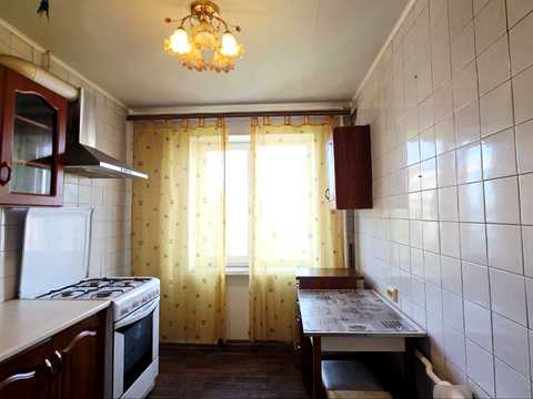 квартира за адресою Космодромна вул., 8