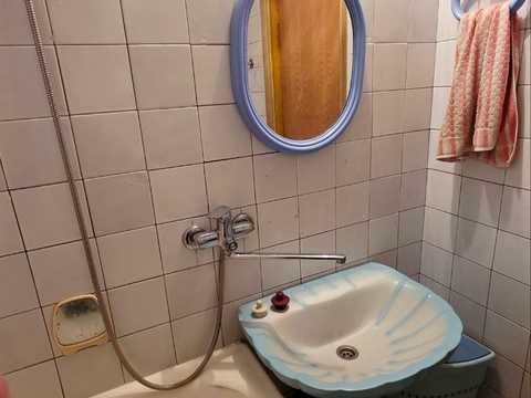 квартира за адресою Космодромна вул., 8
