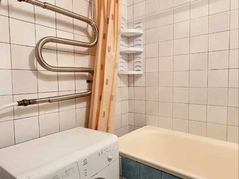 квартира за адресою Космодромна вул., 8