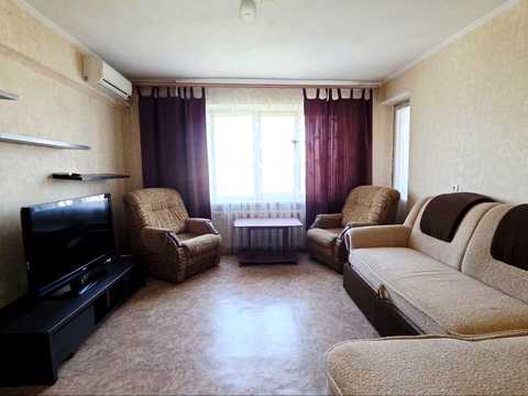 квартира за адресою Космодромна вул., 8