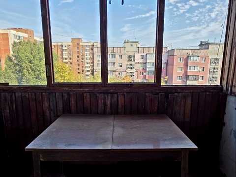 квартира за адресою Космодромна вул., 8