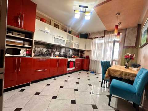 квартира за адресою Леоніда Перфецького вул., 2