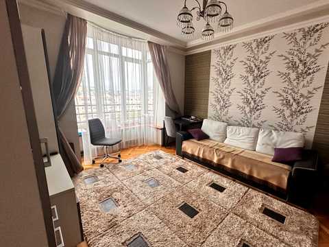 квартира за адресою Леоніда Перфецького вул., 2
