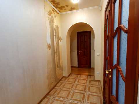 квартира за адресою Анни Ахматової вул., 16-Б