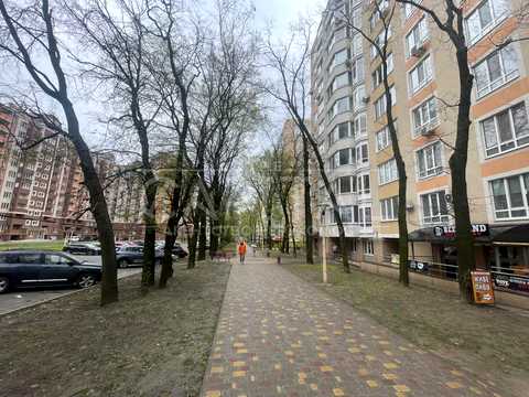 комерційна за адресою Лесі Українки бульв., 2-А