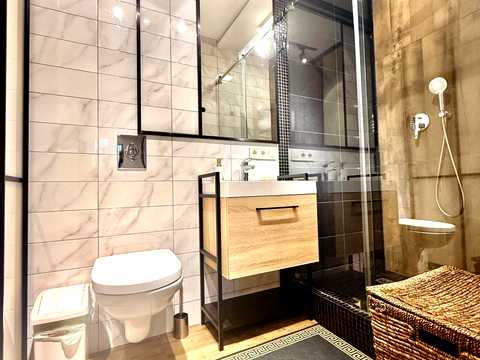квартира за адресою Генуезька вул., 3а