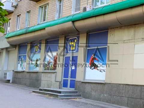 комерційна за адресою Миколи Міхновського бульв. (Дружби народів), 4/6