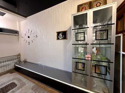 квартира по адресу Дмитрия Яворницкого просп. (Карла Маркса), 90