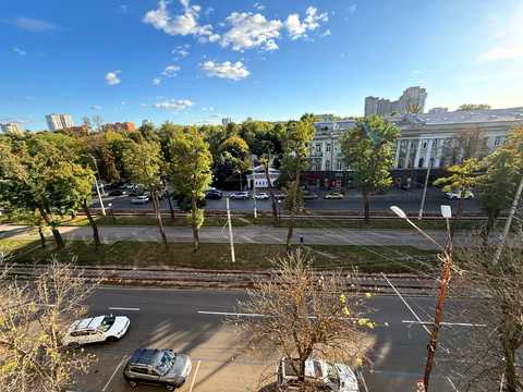 квартира по адресу Дмитрия Яворницкого просп. (Карла Маркса), 90