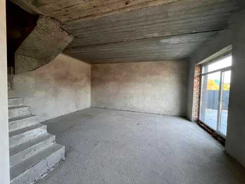 будинок за адресою с. Крихівці, Садова, 21