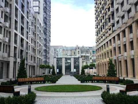 комерційна за адресою Бульварно-Кудрявська вул. (Воровського), 15