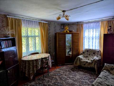 будинок за адресою с. Івачків, Центральна, 1
