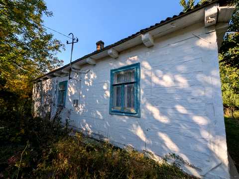 будинок за адресою с. Івачків, Центральна, 1