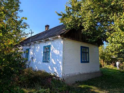 будинок за адресою с. Івачків, Центральна, 1
