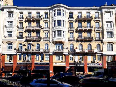 комерційна за адресою Богдана Хмельницького вул., 32