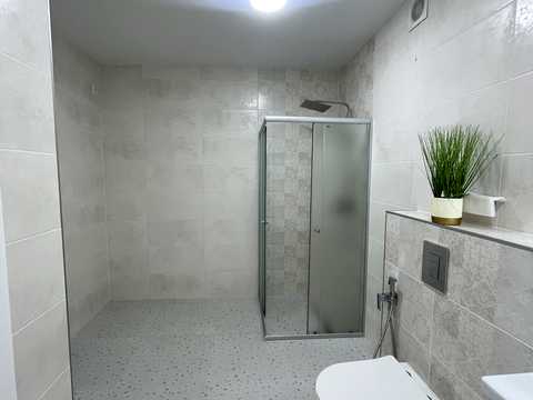 квартира за адресою Хмельницький, Зарічанська вул., (Будинок 2)