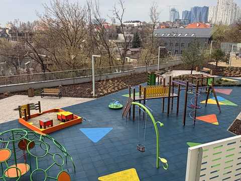 комерційна за адресою Андрія Верхогляда вул. (Михайла Драгомирова), (7 черга (будинок 3))