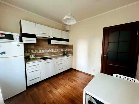 квартира за адресою Бориса Гмирі вул., 12-Б