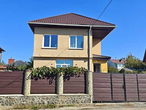 будинок за адресою Сонячна вул., 35