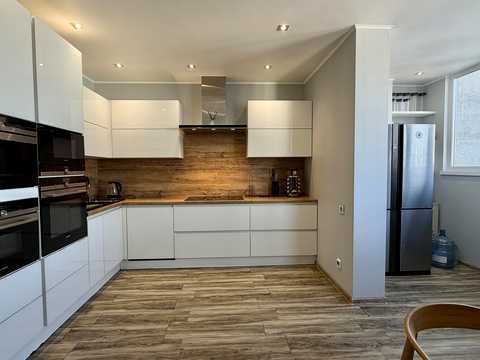 квартира за адресою Олени Пчілки вул., 8